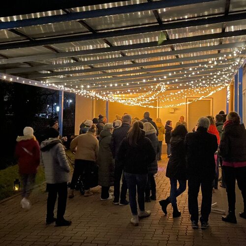 Bei winterlicher Stimmung öffnete sich Donnerstag unser Adventsfenster und lud zu einem gemütlichen Beisammensein ein....