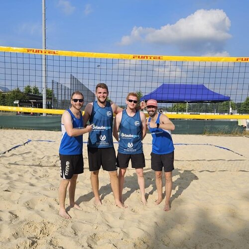 Es folgt noch ein kleiner Nachtrag zu unserem Herren-Beach Turnier in Sümmern!

Am vorletzten Sonntag haben wir ein D...